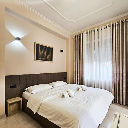 Sunflower Junior Suite Тирана Екстер'єр фото